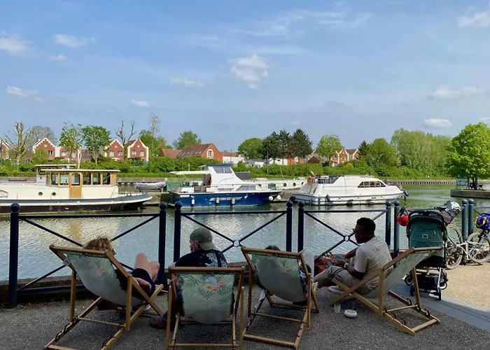 Confort Avec Wifi, Climatisation Et Parking Securise Pres De Lille - Fr-1-510-215 * Saint-Andre-lez-Lille